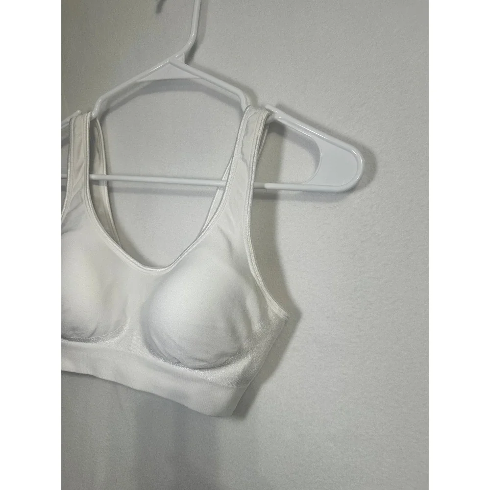 Bali Comfort Revolution White Wirefree Bra 3488 Small Seamless Hook Eye Closure‎